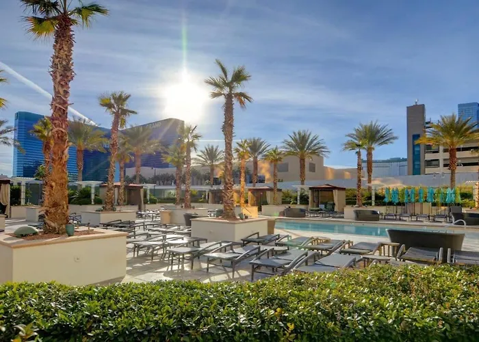 Mgm Signature 02-704 Jacuzzi Studio